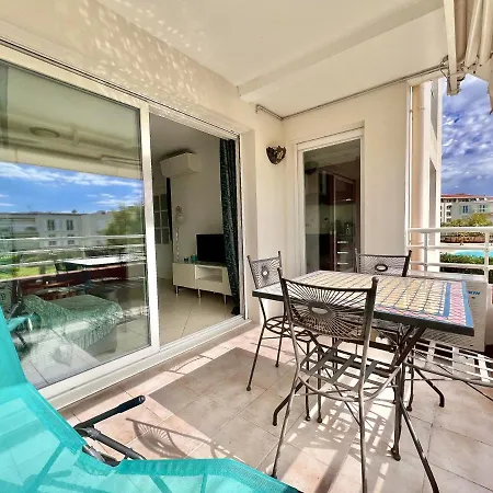 Bel Apt Avec Terrasse Et Piscine By Weekome Apartman