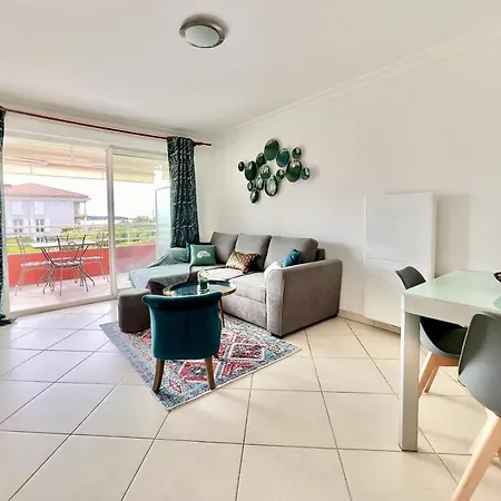 Daire Bel Apt Avec Terrasse Et Piscine By Weekome