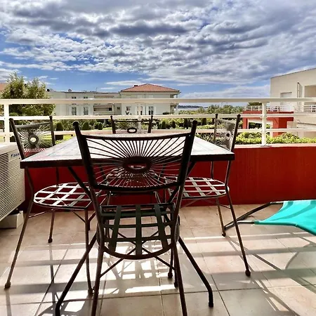 Bel Apt Avec Terrasse Et Piscine By Weekome Daire
